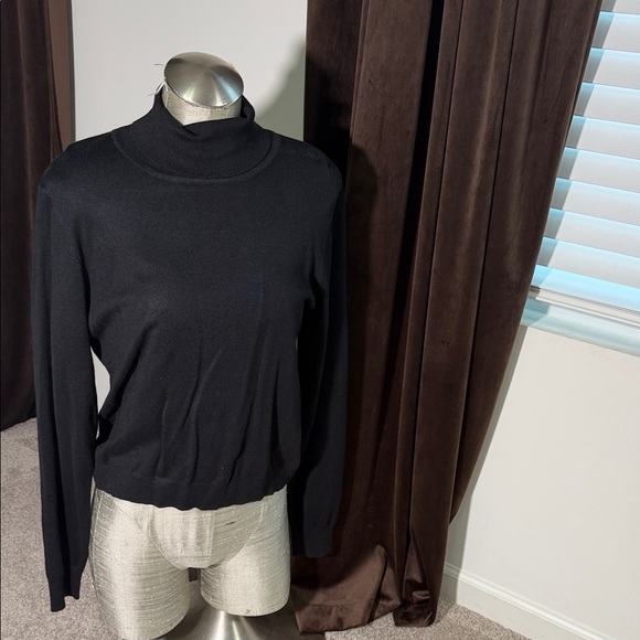 Fashion Nova Tops - Fashion Nova Black Turtleneck Sweatshirt